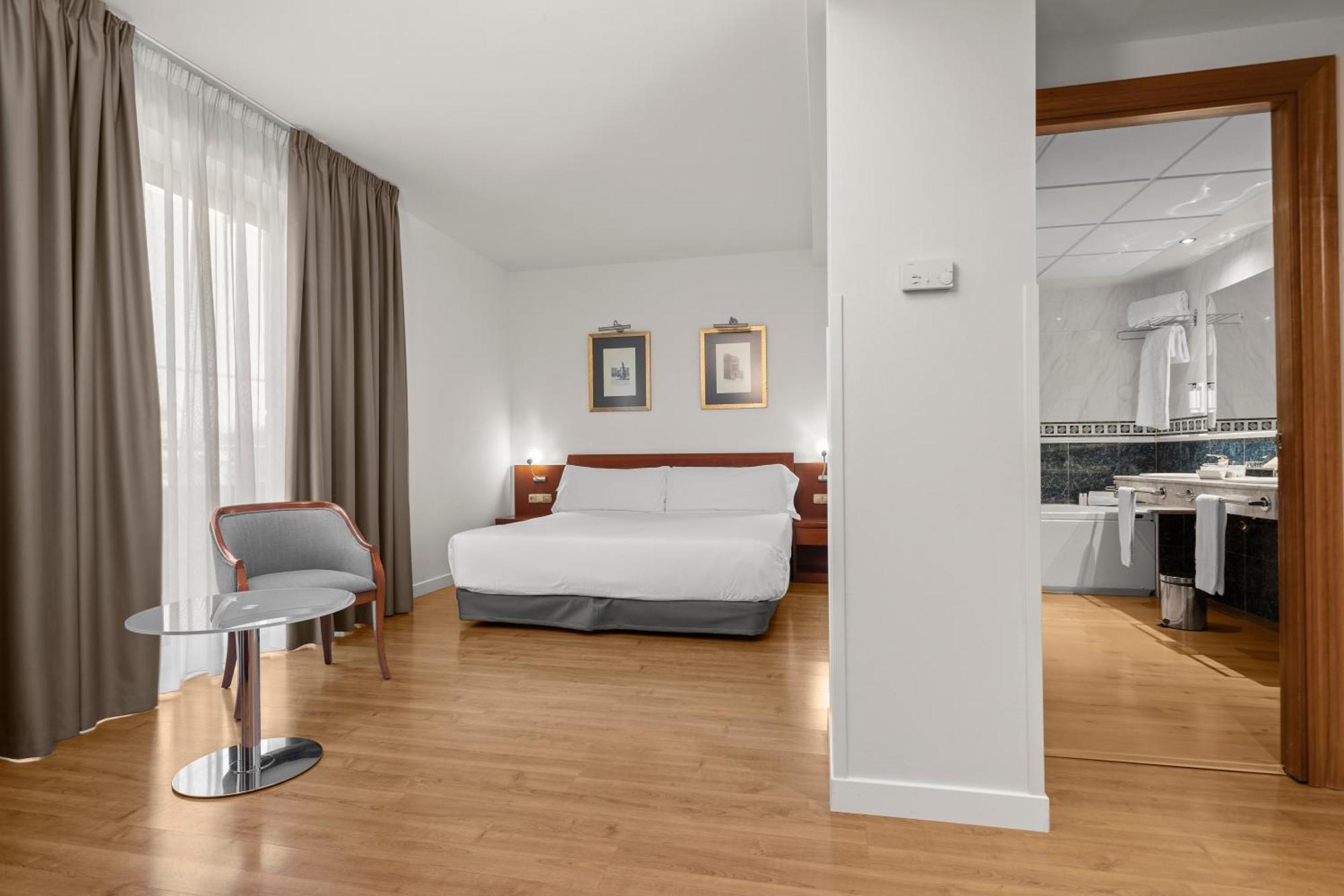 Hotel Zentral Gijon Rey Pelayo Экстерьер фото